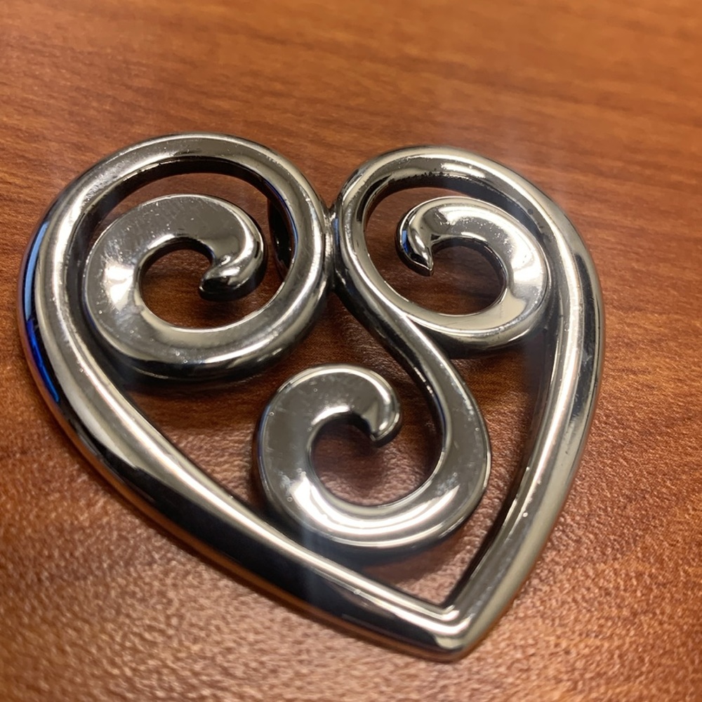 James Avery retired XL swirl heart pendant.